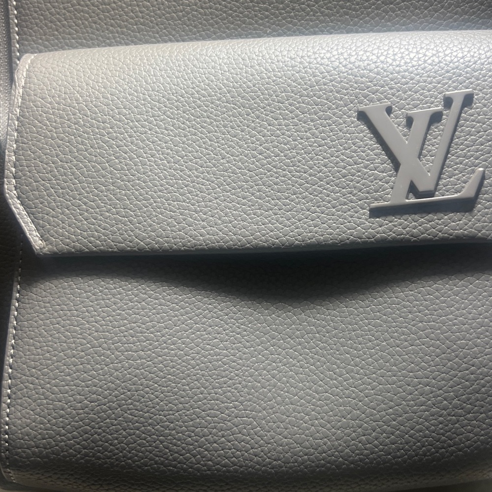 Gray Louis Vuitton Men's Sling Bag - Picture 7 of 7